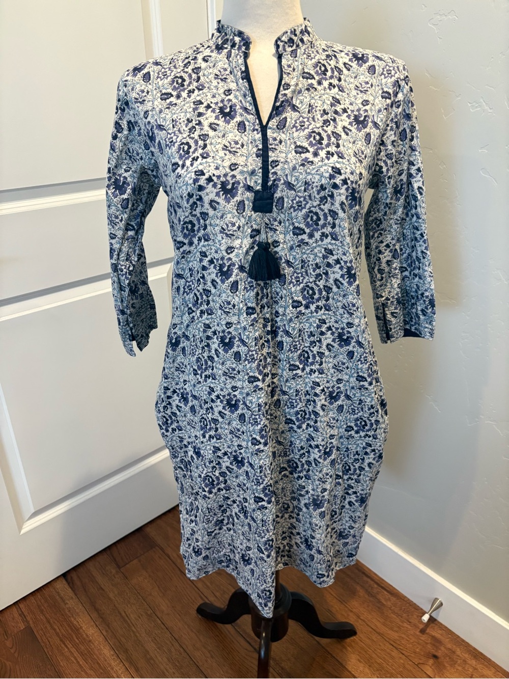 Beautiful Dolma Women’s Blue Floral Tunic/mini dress Size Medium